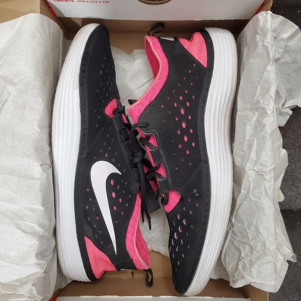 Nike Solarsoft Moccasin